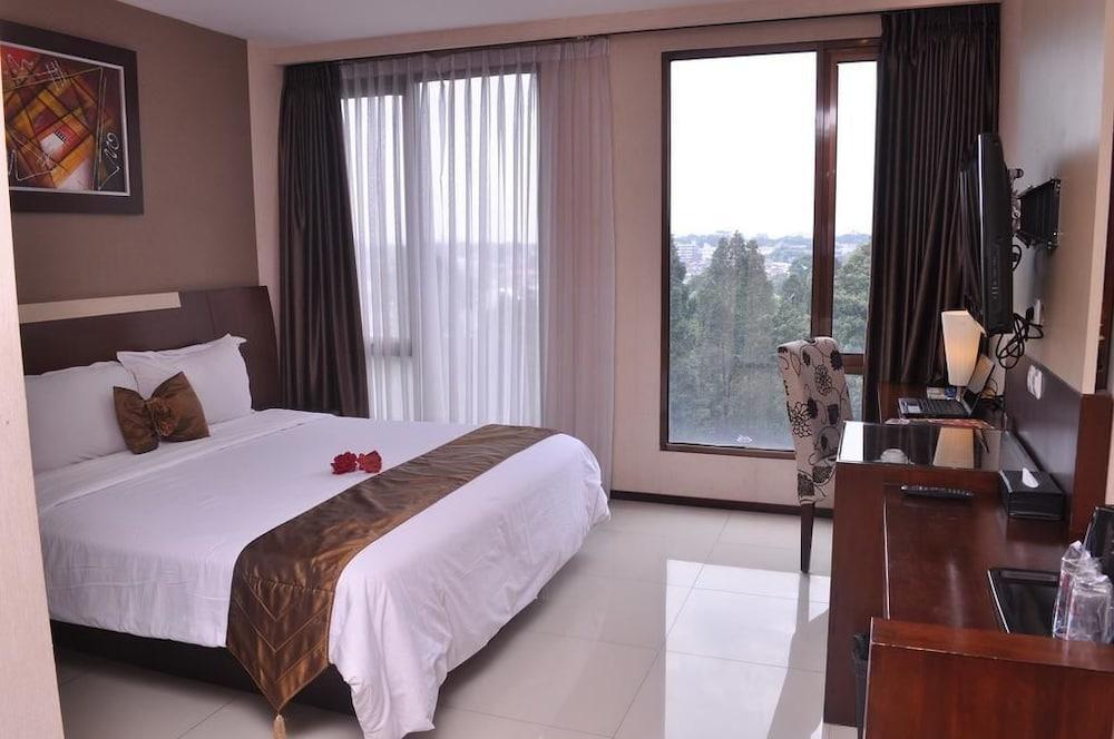 Scarlet Dago Hotel Bandung Dış mekan fotoğraf