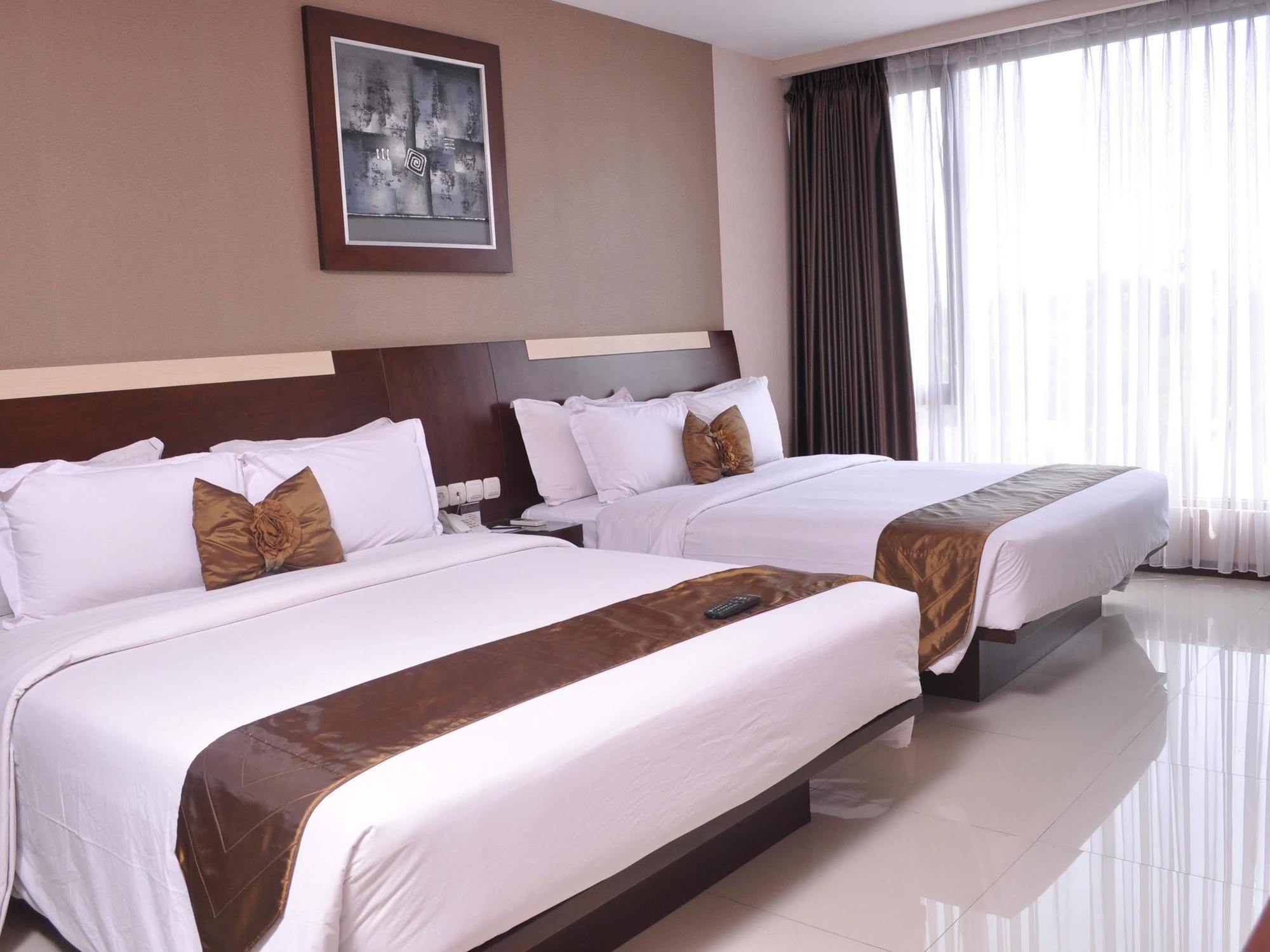 Scarlet Dago Hotel Bandung Dış mekan fotoğraf