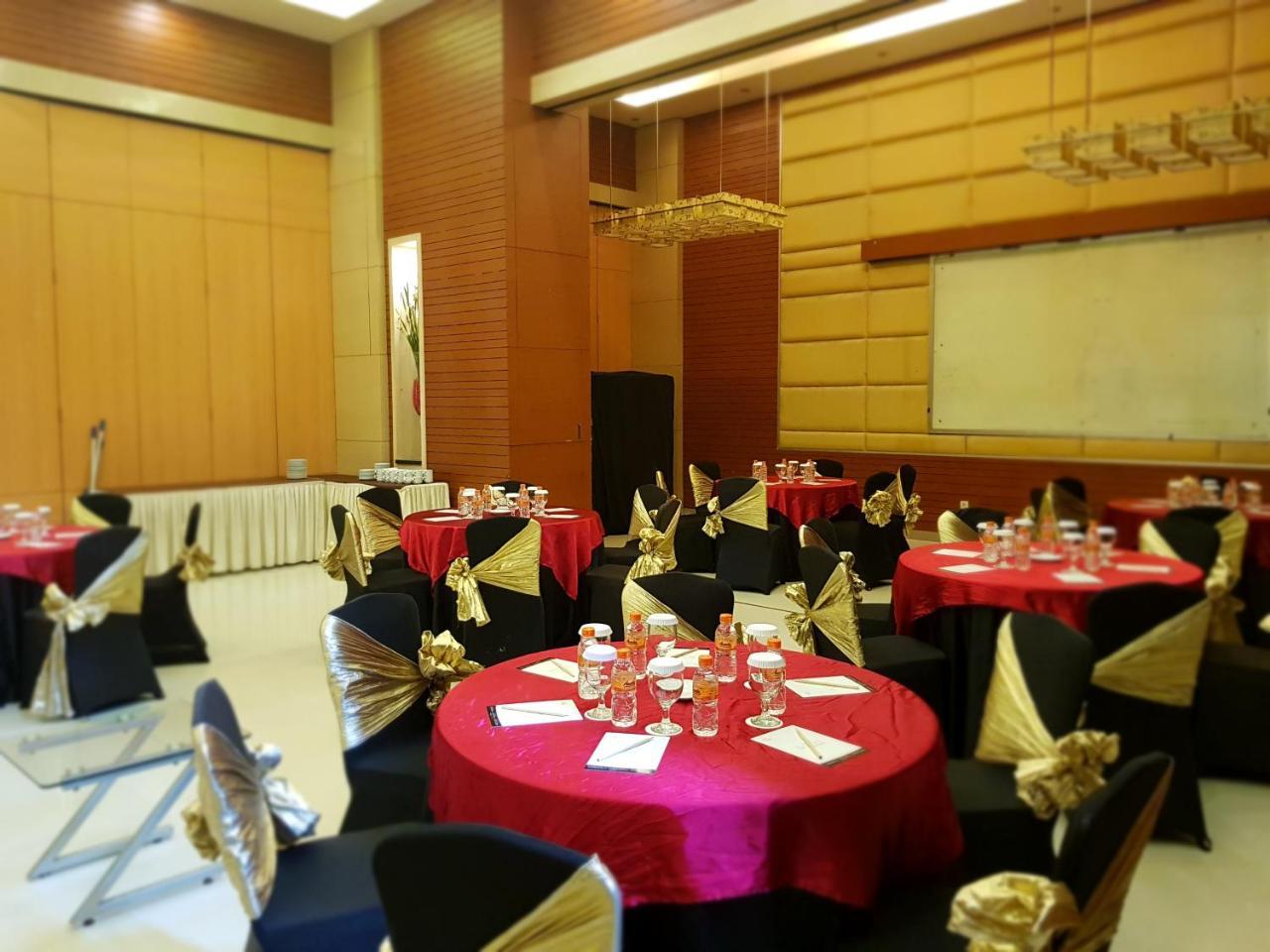 Scarlet Dago Hotel Bandung Dış mekan fotoğraf