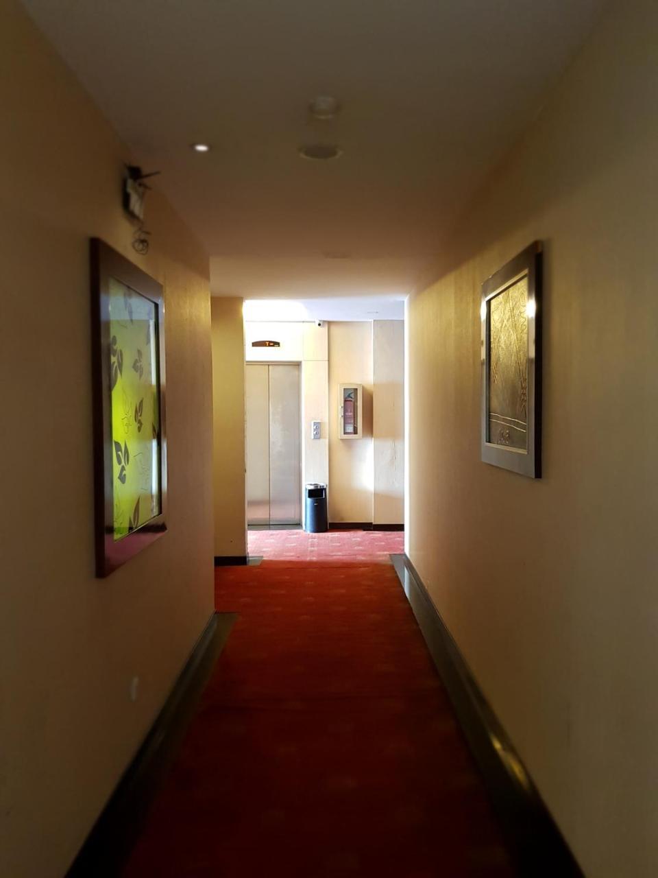 Scarlet Dago Hotel Bandung Dış mekan fotoğraf